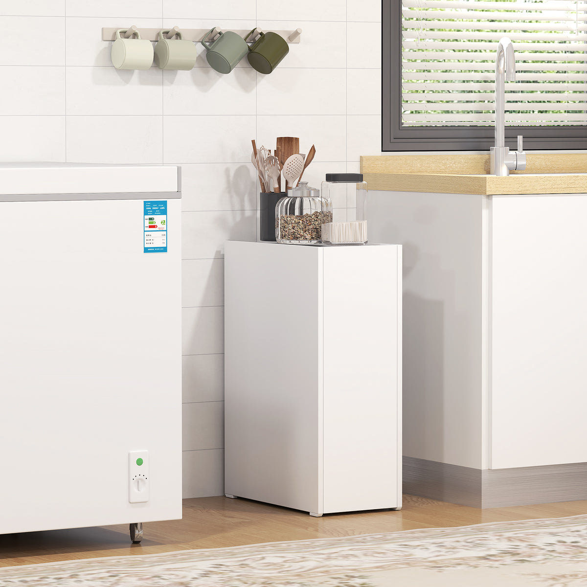 HOMCOM Badezimmerschrank 3 Etagen mit Schienen, aus Holz, 47x25x66.5 cm, Weiß