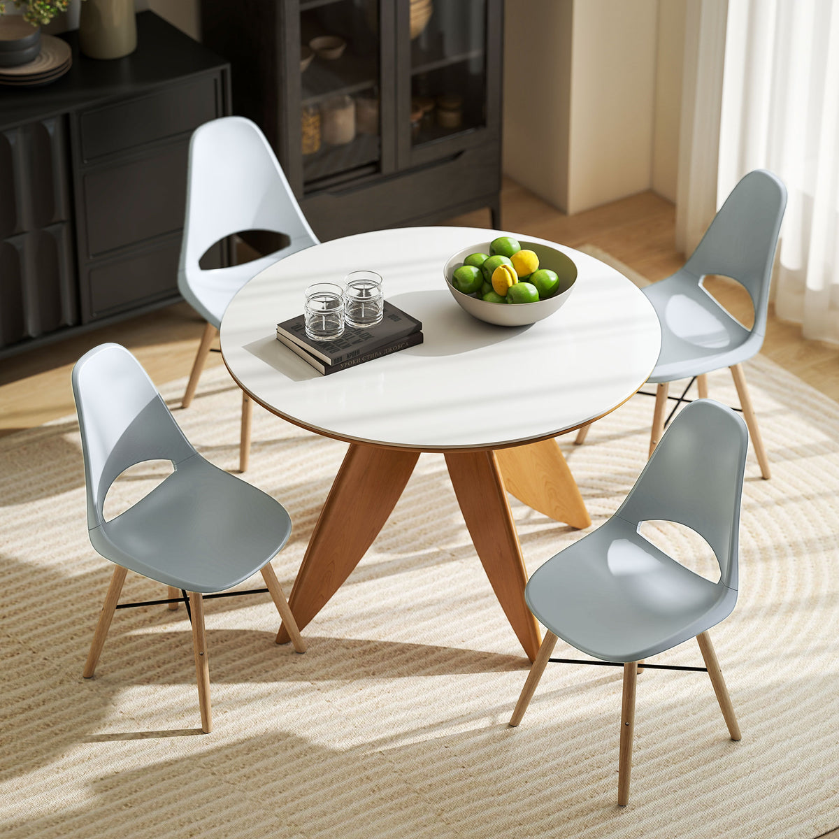 HOMCOM Set von 2 Esszimmerstühlen aus Kunststoff und Kautschukholz im skandinavischen Stil mit gebogenem Rücken, Grau