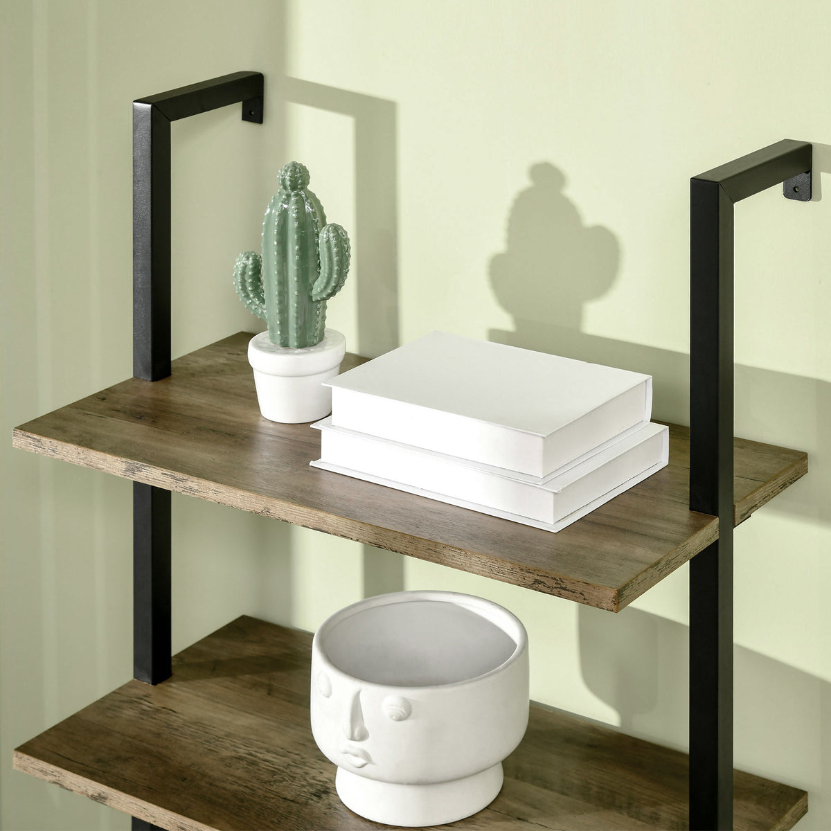 HOMCOM Leiterregal mit 5 Regalen im industriellen Stil aus Holz und Metall, 60x30x184,5cm, Braun